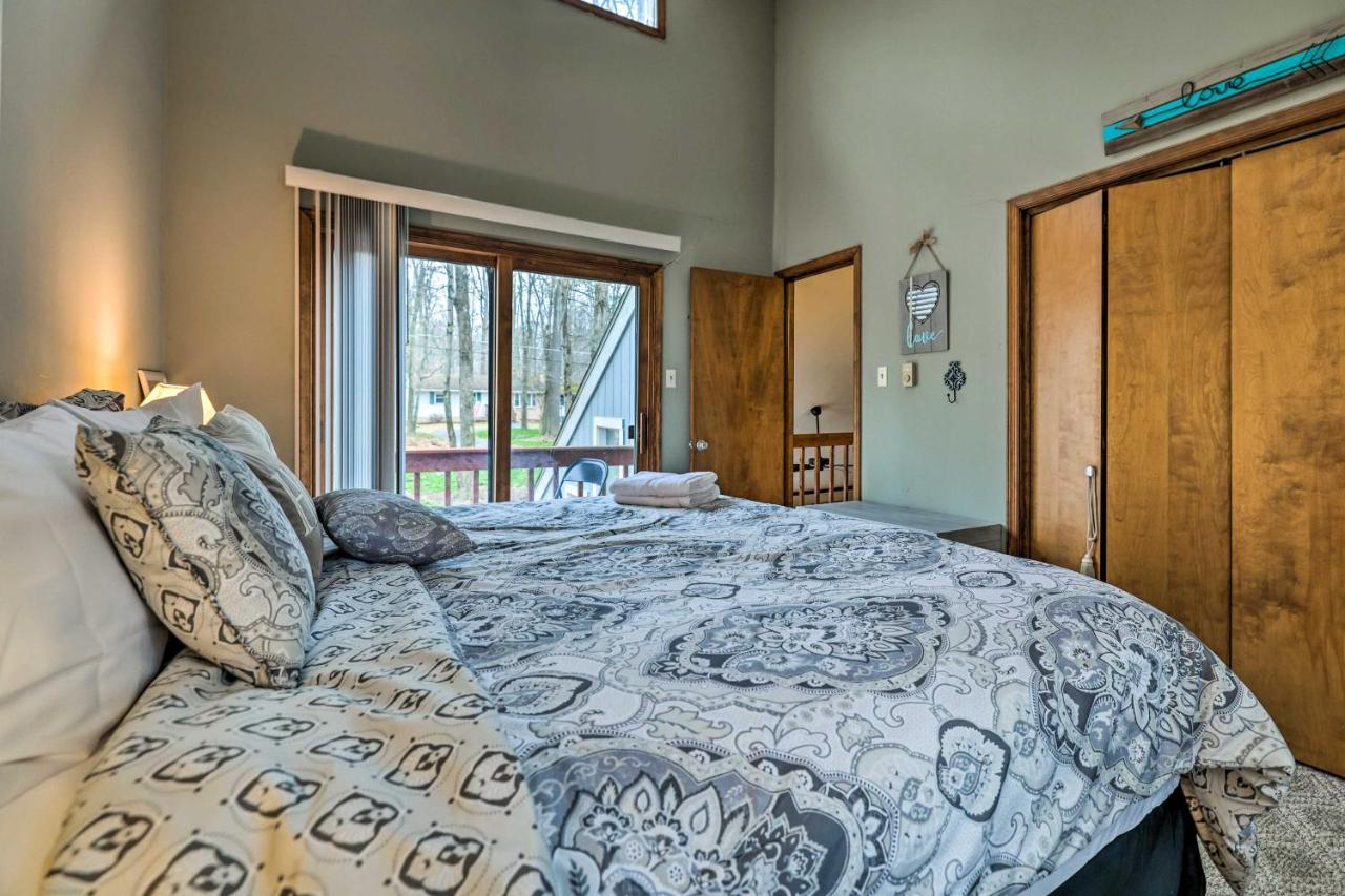 Pocono Lake Poconos Vacation Home Walk To Locust Lake! מראה חיצוני תמונה
